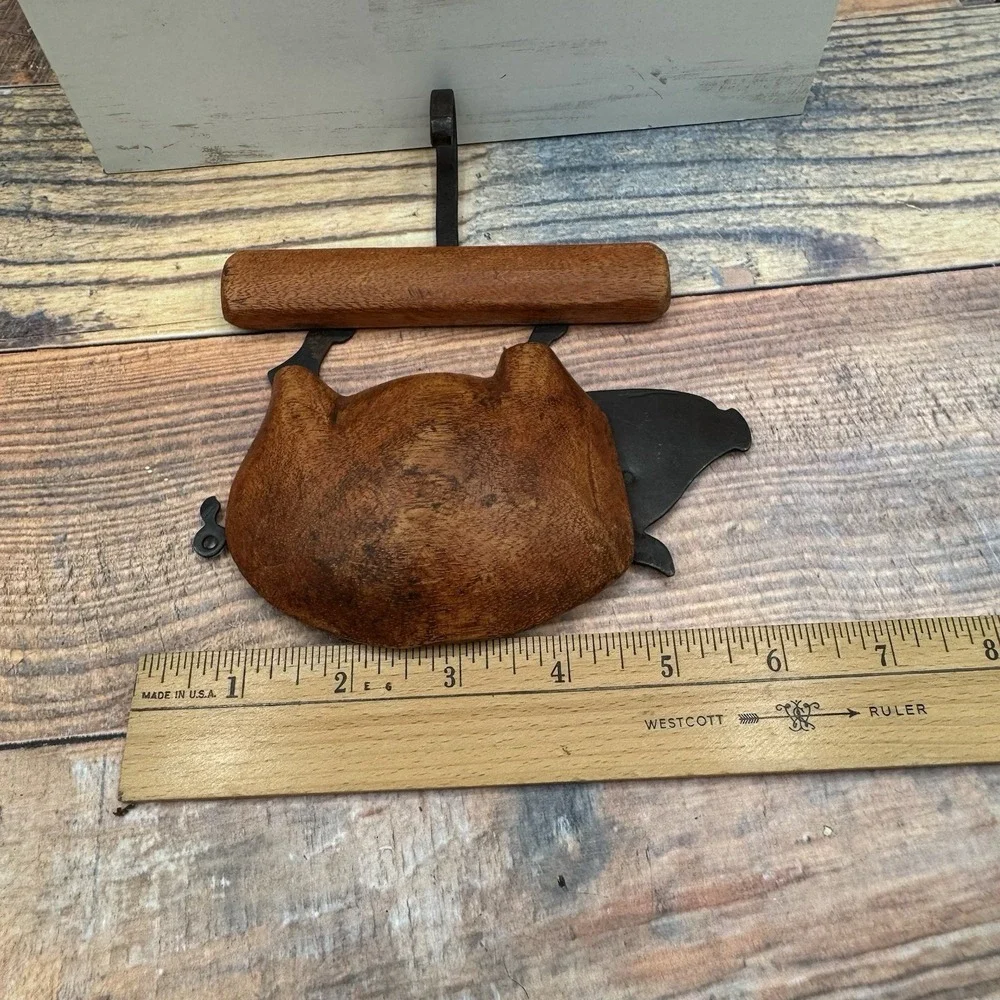 Vintage Rustic Pig Wall Hook Wood Wrought Iron Pier 1 Farmhouse Kitchen